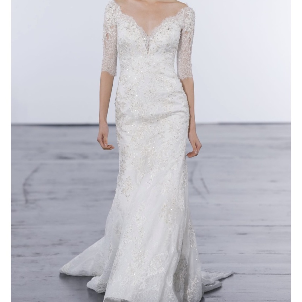 Beautiful Designer Wedding Dress from Kleinfeld by Dennis Basso